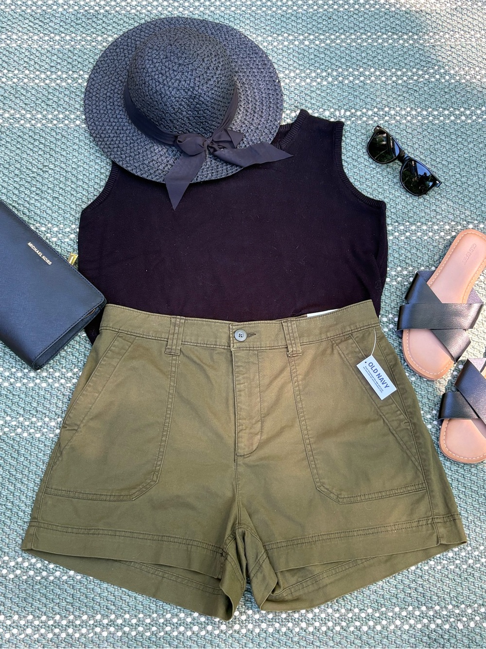 NWT Women’s High-Waisted OG Chino Shorts—3.5-inch inseam